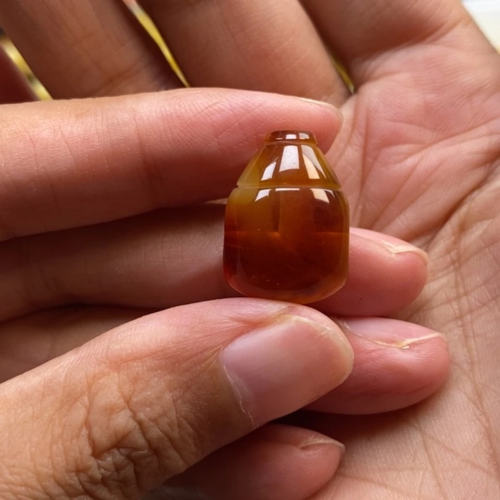 琥珀未镶嵌裸石三通