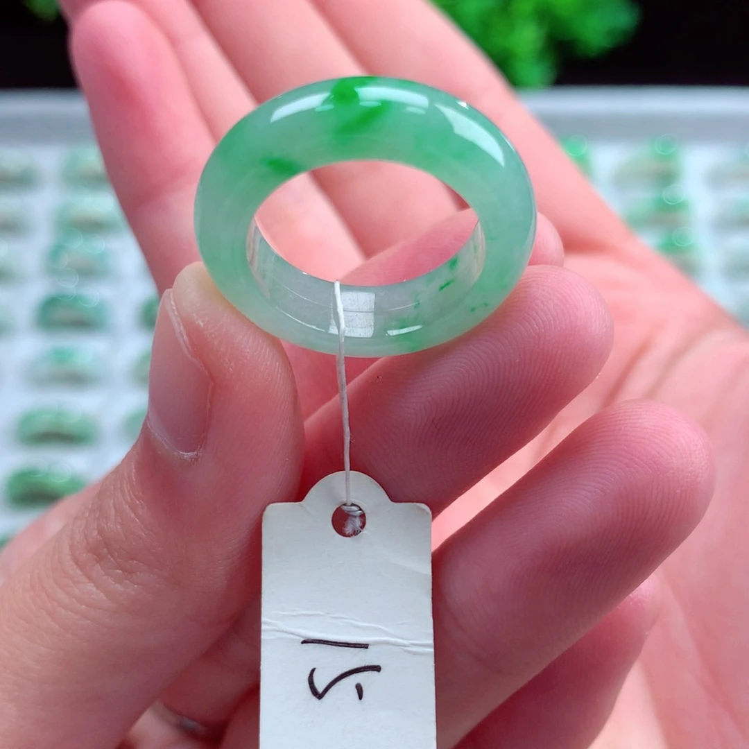 未镶嵌戒指翡翠天然