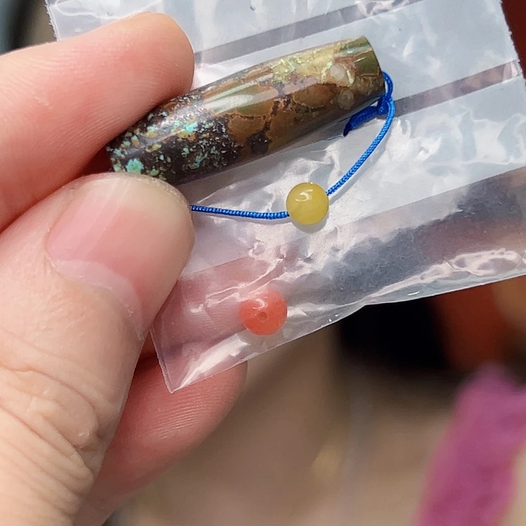 南红玛瑙未镶嵌珠宝奇石