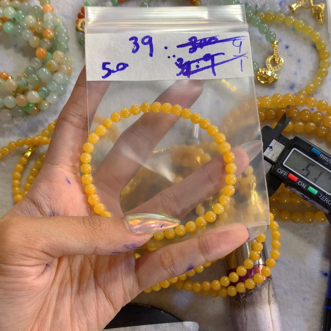 定制翡翠未镶嵌天然缅甸翡翠多样性