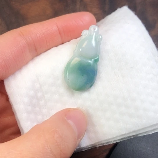 翡翠未镶嵌颈饰缅甸A货，每天下午1点半开播