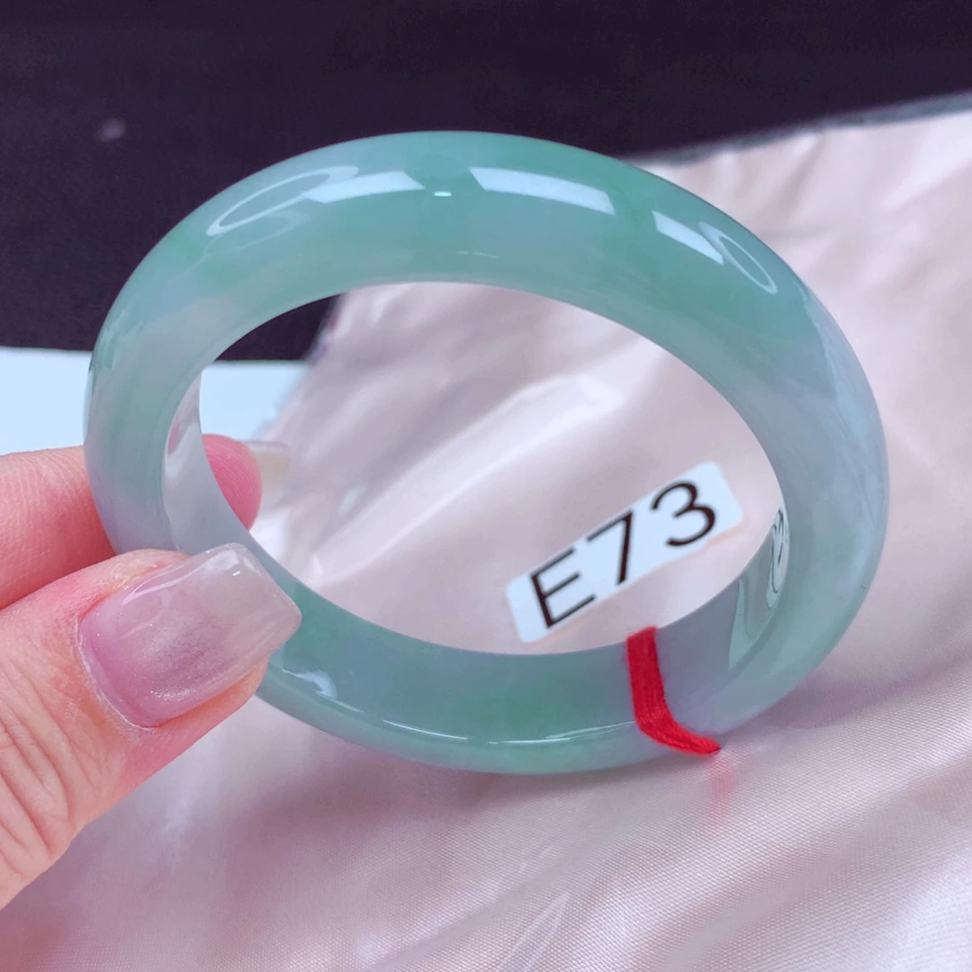 翡翠手镯未镶嵌手镯88