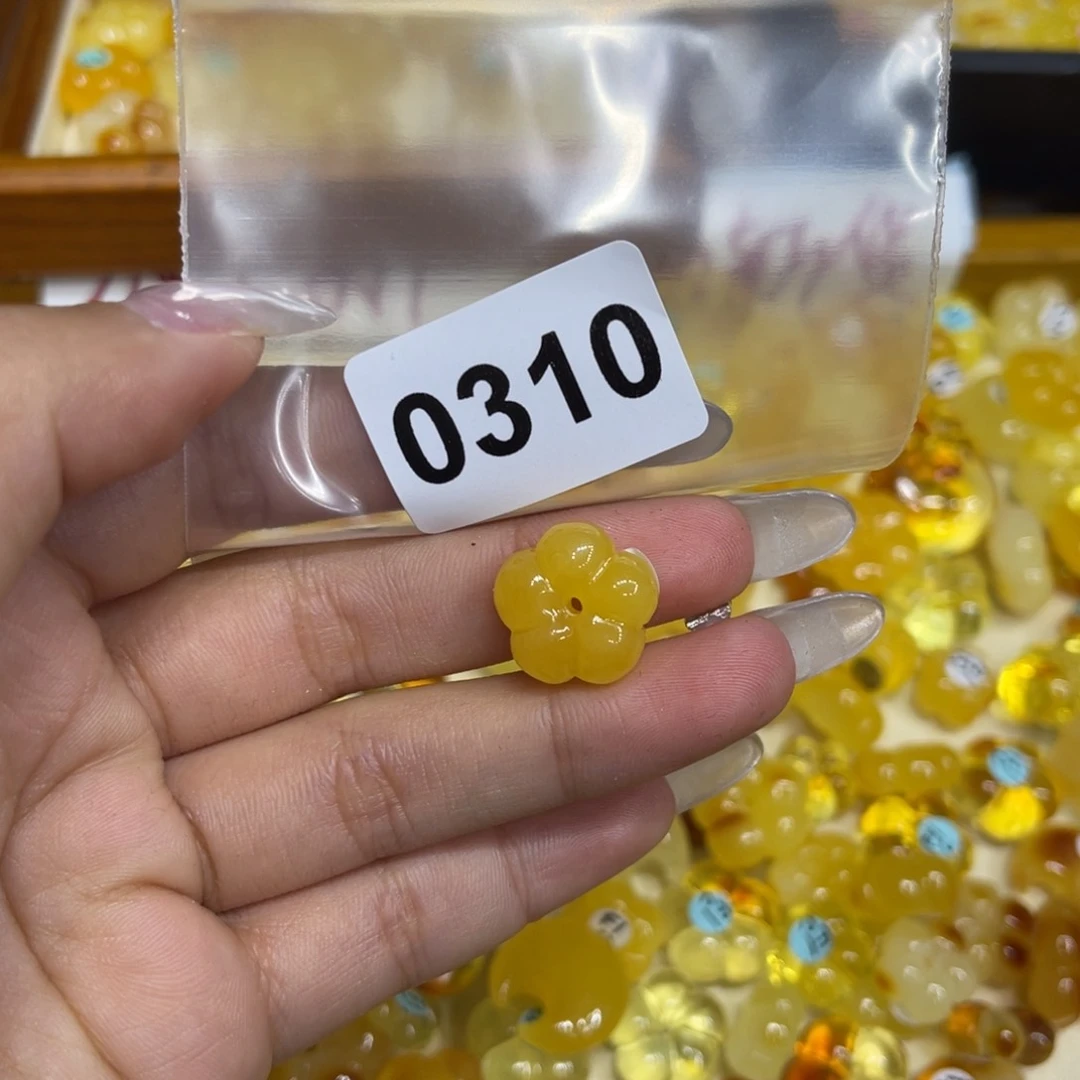 琥珀珠宝奇石未镶嵌嗨****乐