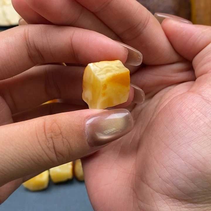 定制蜜蜡未镶嵌蜜蜡原石