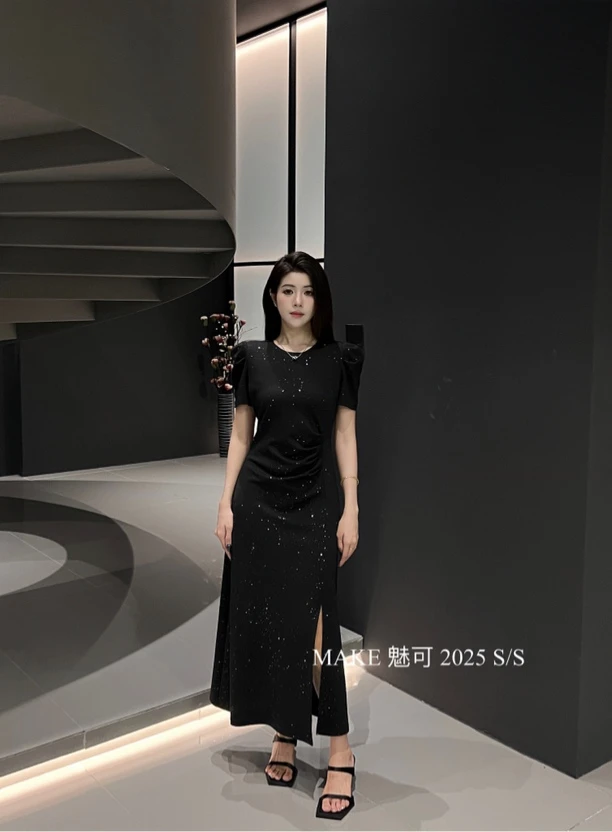 MK#95599夏季福利垫肩侧拉链开叉满天星修身连衣裙，裙长：120cm