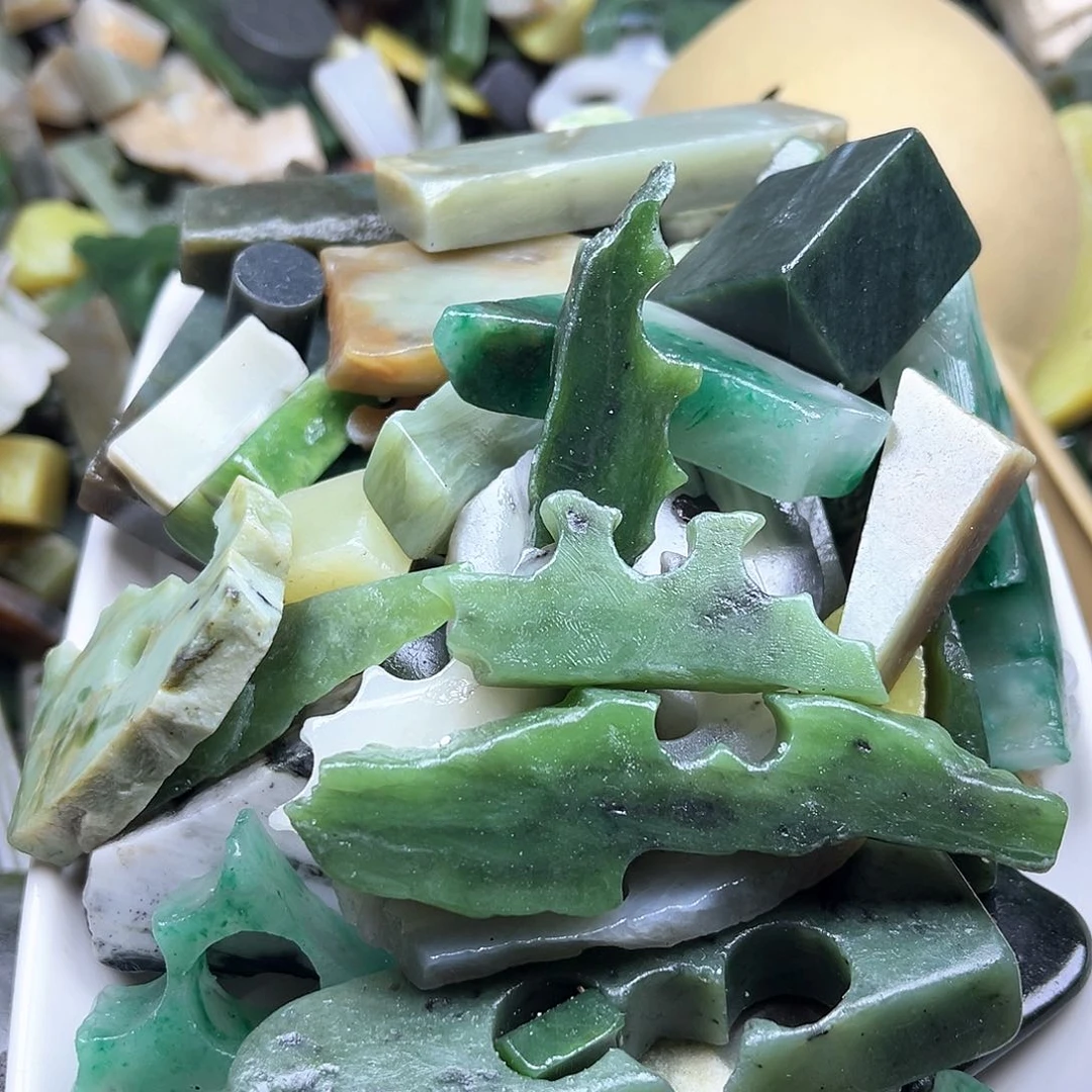 颈饰未镶嵌和田玉海**师