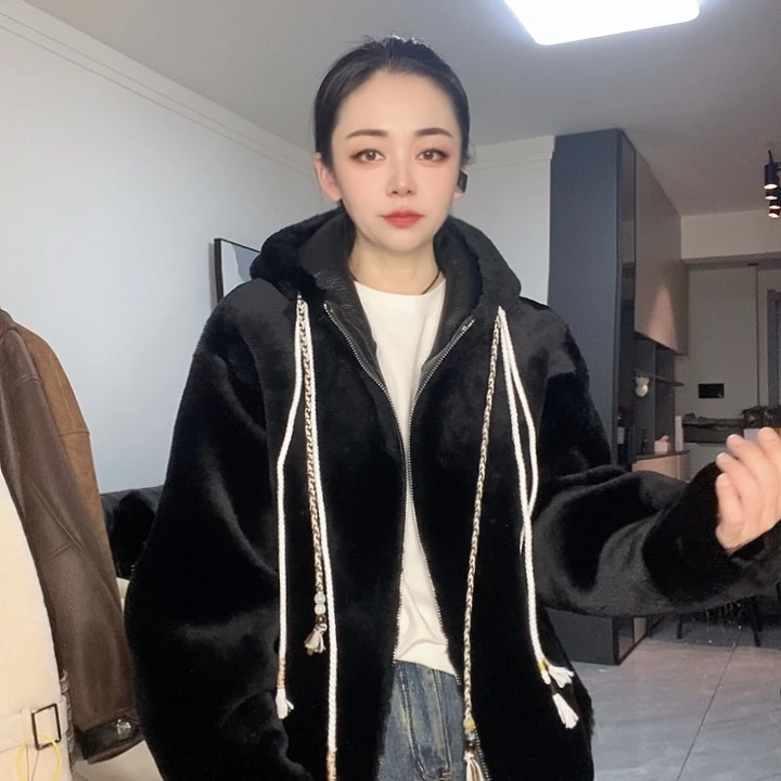 绵羊皮美丽奴皮毛一体M125斤左右