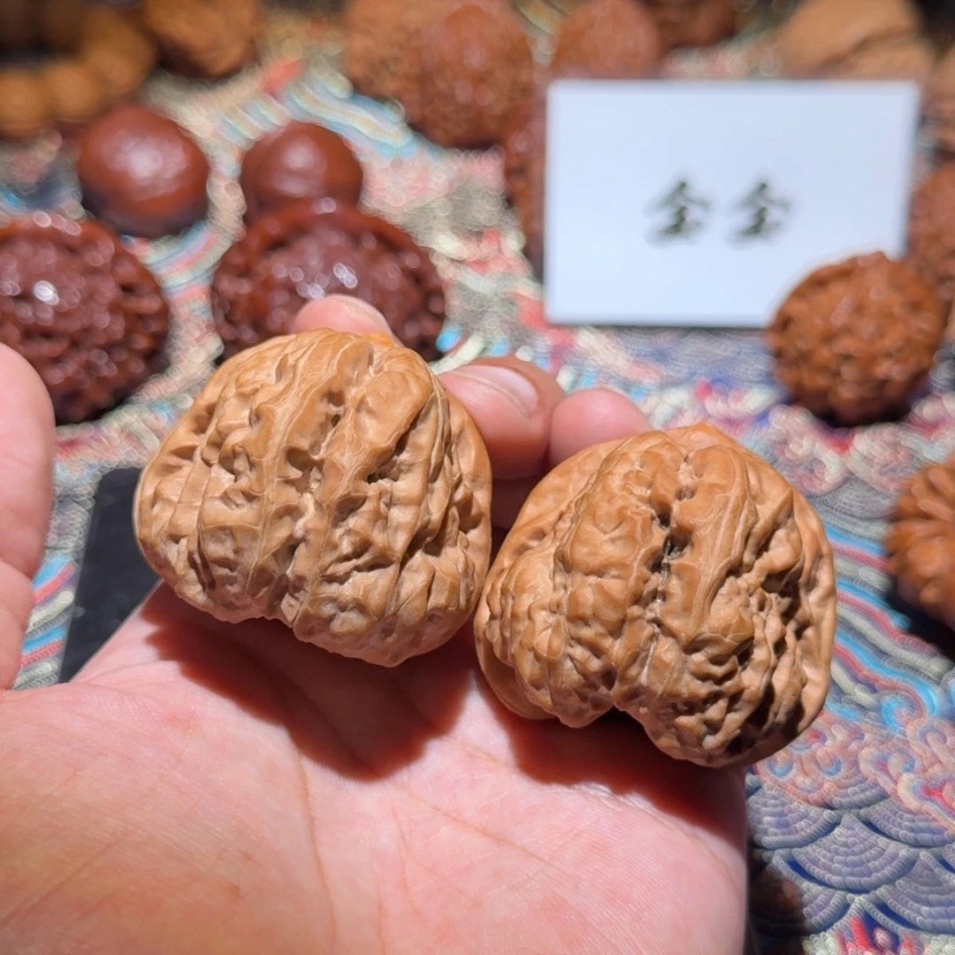 把件核桃821巨大三角蛙，尺寸44 47 40