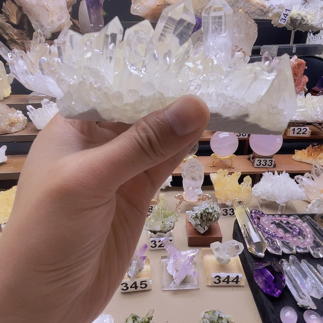 大***凌石材白水晶簇
