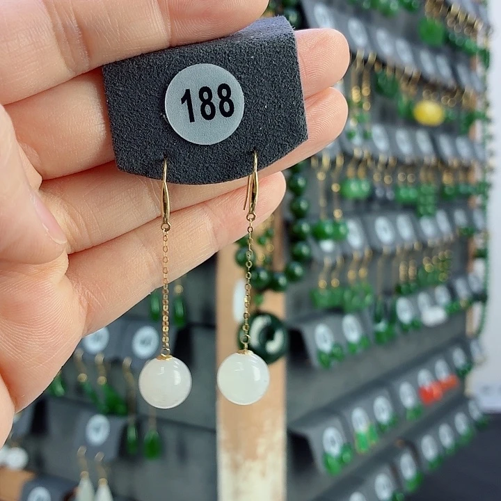 和田玉18K金镶嵌耳饰