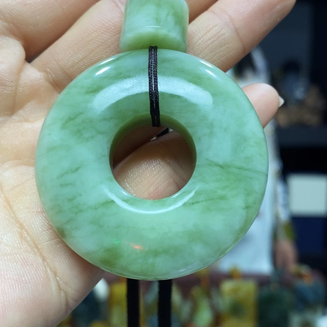 未镶嵌岫玉挂件吊坠