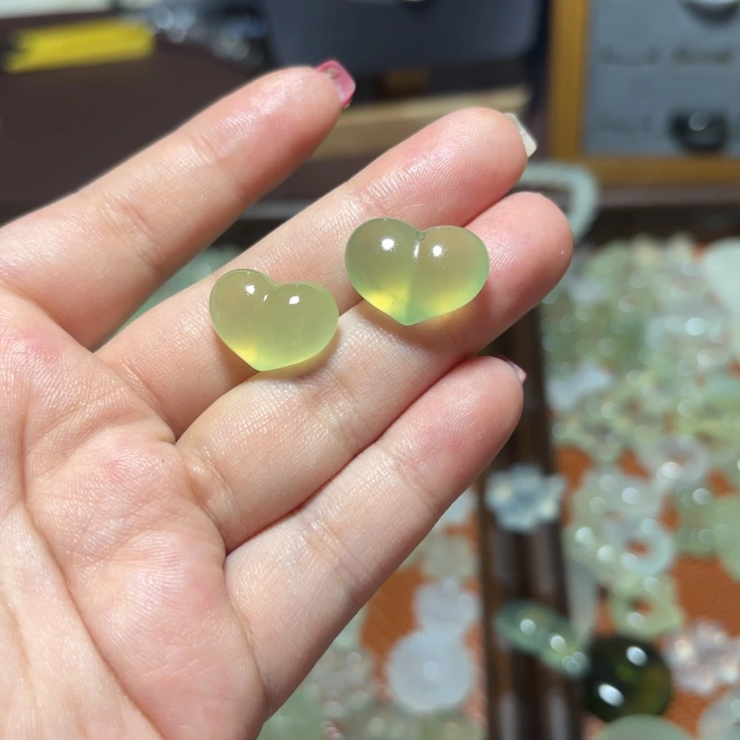 蛇纹石玉合金颈饰