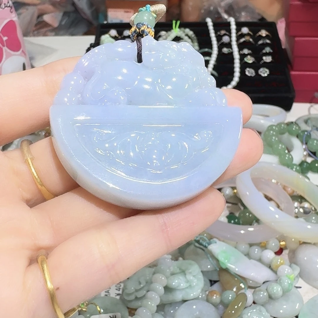 兰***兰翡翠未镶嵌颈饰5391