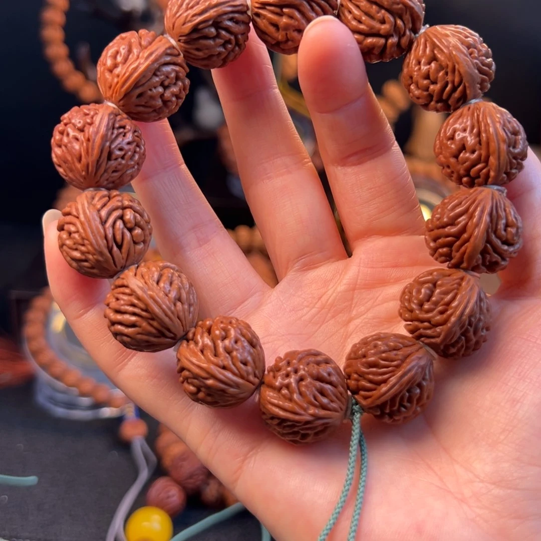 【闪购商品】桃核吊坠21刺龙元宝