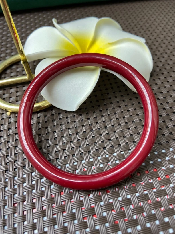 非金属仿珍珠手镯 三姑娘红色手镯（追求完美慎拍）