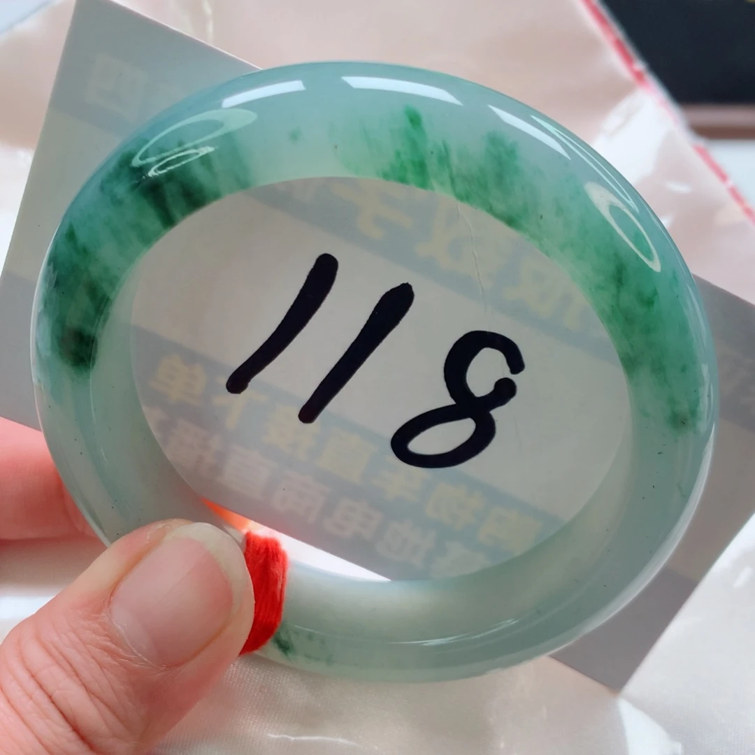 未镶嵌手镯翡翠正