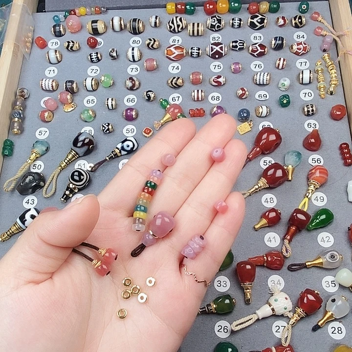 晓****玛瑙/玉髓未镶嵌饰品