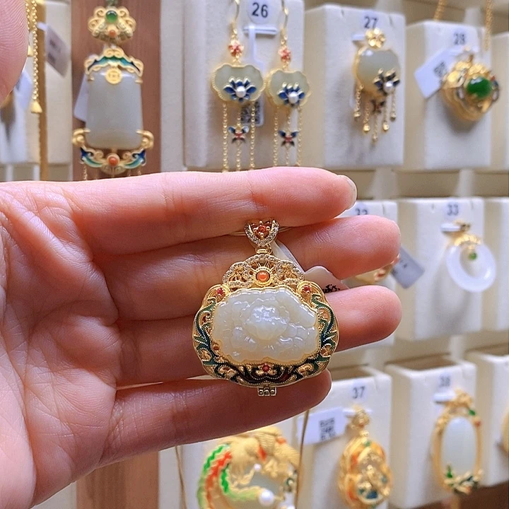 和田玉颈饰银S925镶嵌