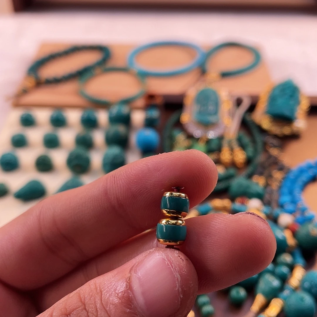 爱***哥绿松石未镶嵌挂件