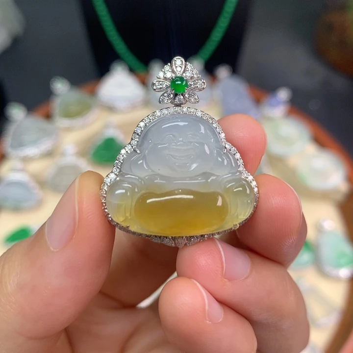 颈饰18K金镶嵌翡翠翡翠