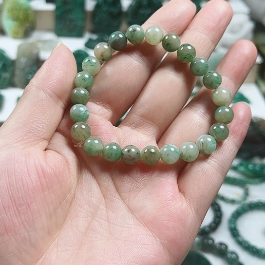 未镶嵌独山玉手镯