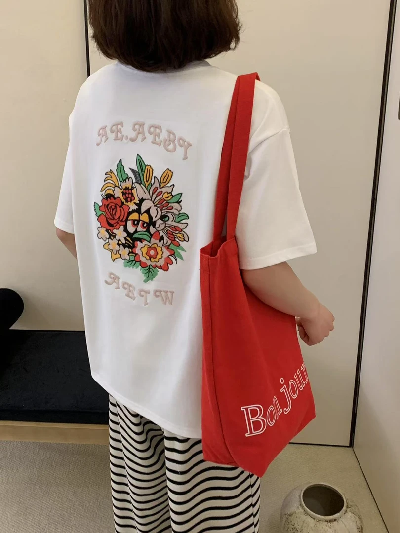 程程甄选 -「复古花朵」 重工刺绣复古花朵韩版夏季休闲小众T恤711