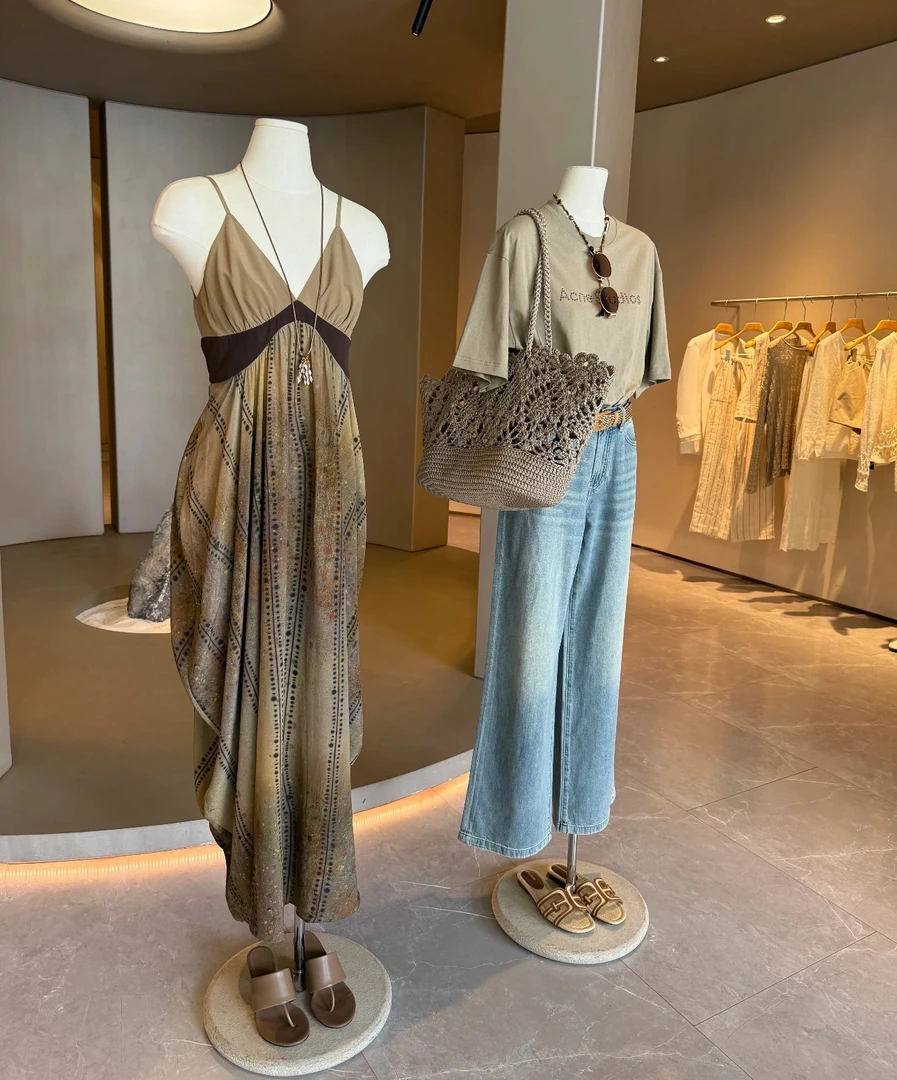 2025夏款101-200（no退no换）时尚吊带穿搭显瘦温柔上衣通勤气质