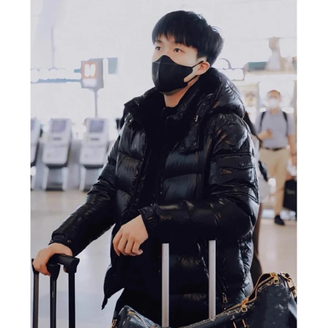 现货-男士女士同款90白鹅绒免洗哑光亮面潮品保暖短款羽绒服外套