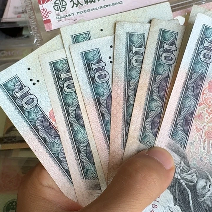 人**途流通的旧的原票8个………………