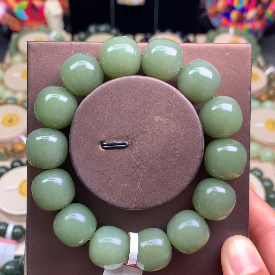 和田玉未镶嵌手串