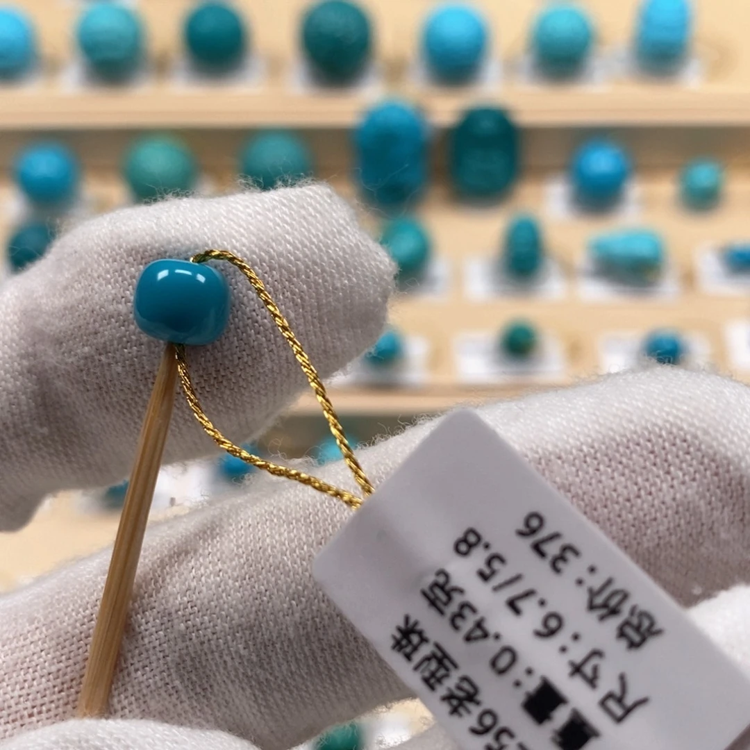 绿松石未镶嵌精品原矿高瓷绿松石