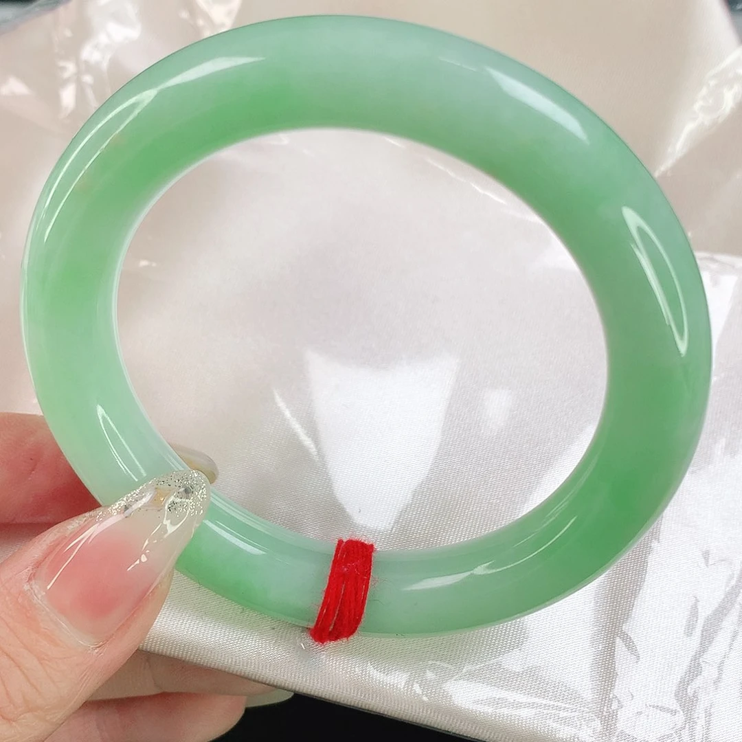 翡翠手镯未镶嵌305翡翠