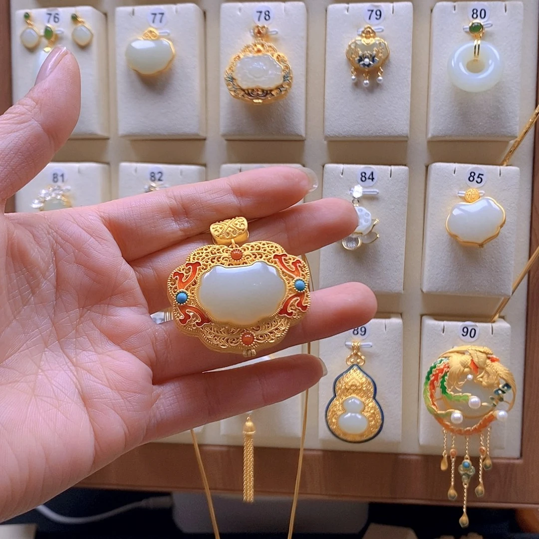 和田玉银S925镶嵌颈饰