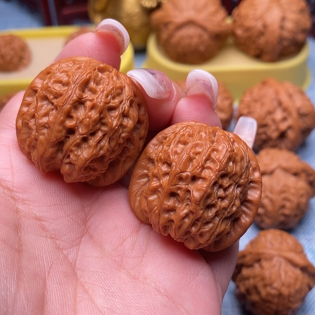 文玩核桃把件精品血麒麟34尺