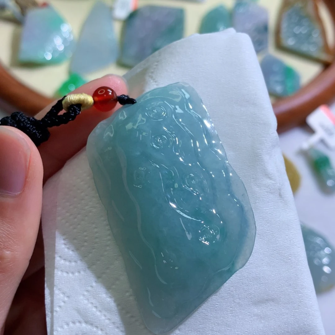 【闪购商品】翡翠吊坠(不含链)未镶嵌 1488