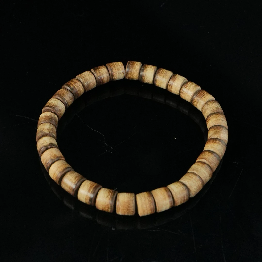 DY-A7851 越南芽庄板头沉香平安扣手串 4.74g