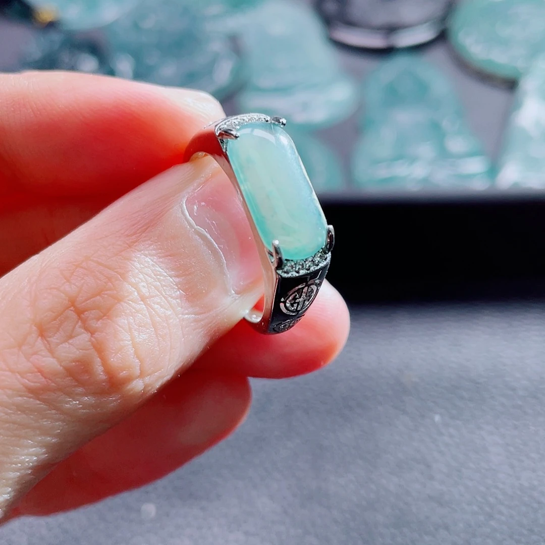 翡翠颈饰未镶嵌824628659