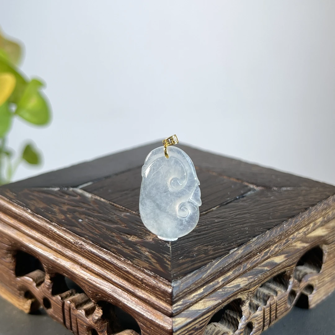 JGB20-31 天然缅甸A货翡翠  18K扣头如意