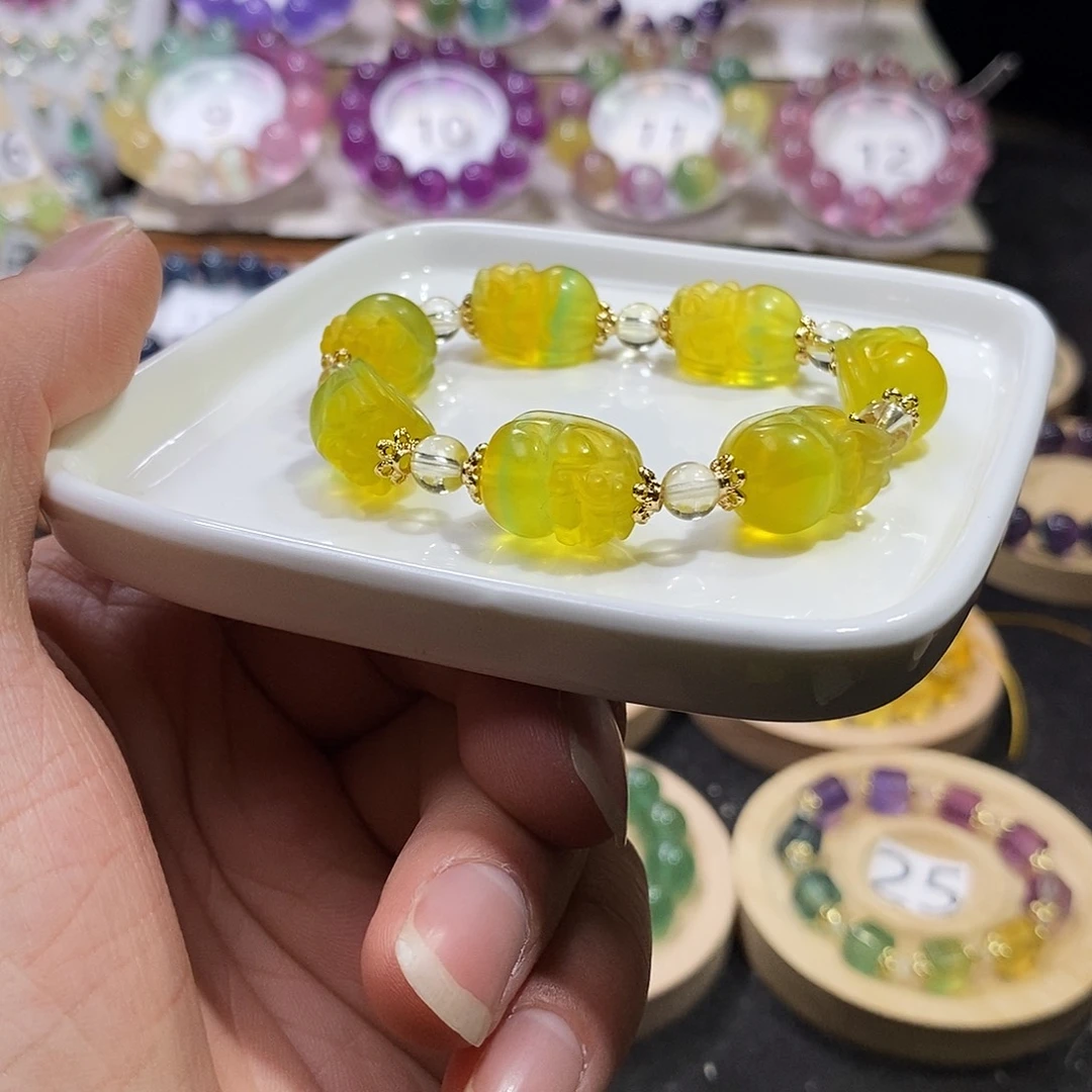 萤石手链未镶嵌荧光黄绿12.5m貔貅