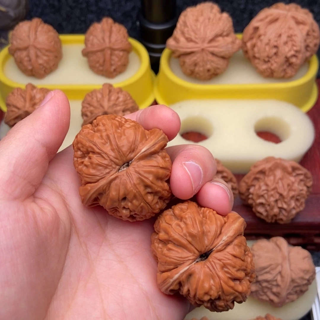 文玩核桃吊坠?**咚42粗筋元宝