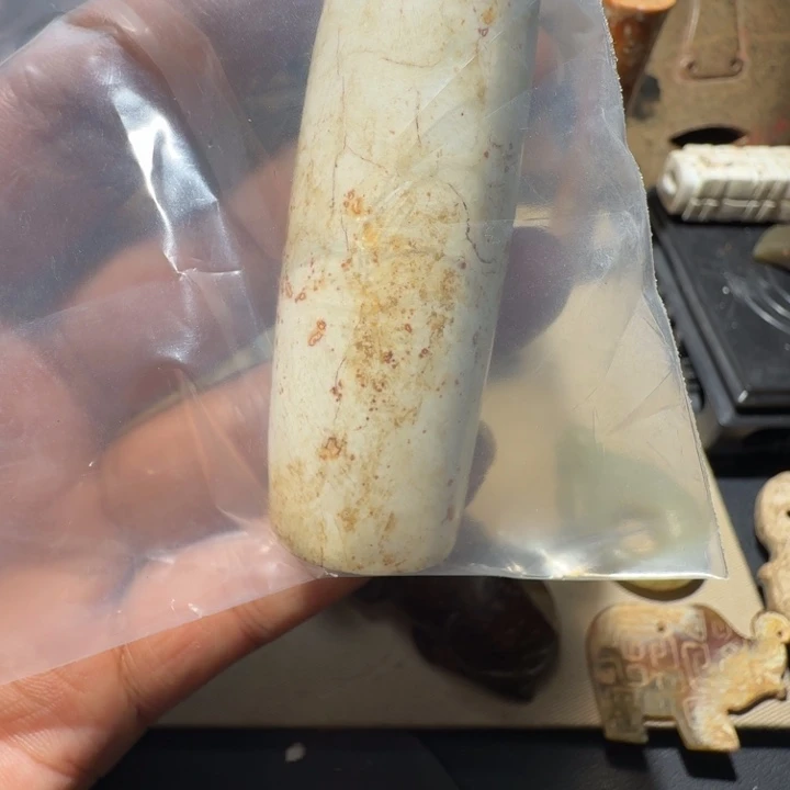 汉***立和田玉未镶嵌车挂