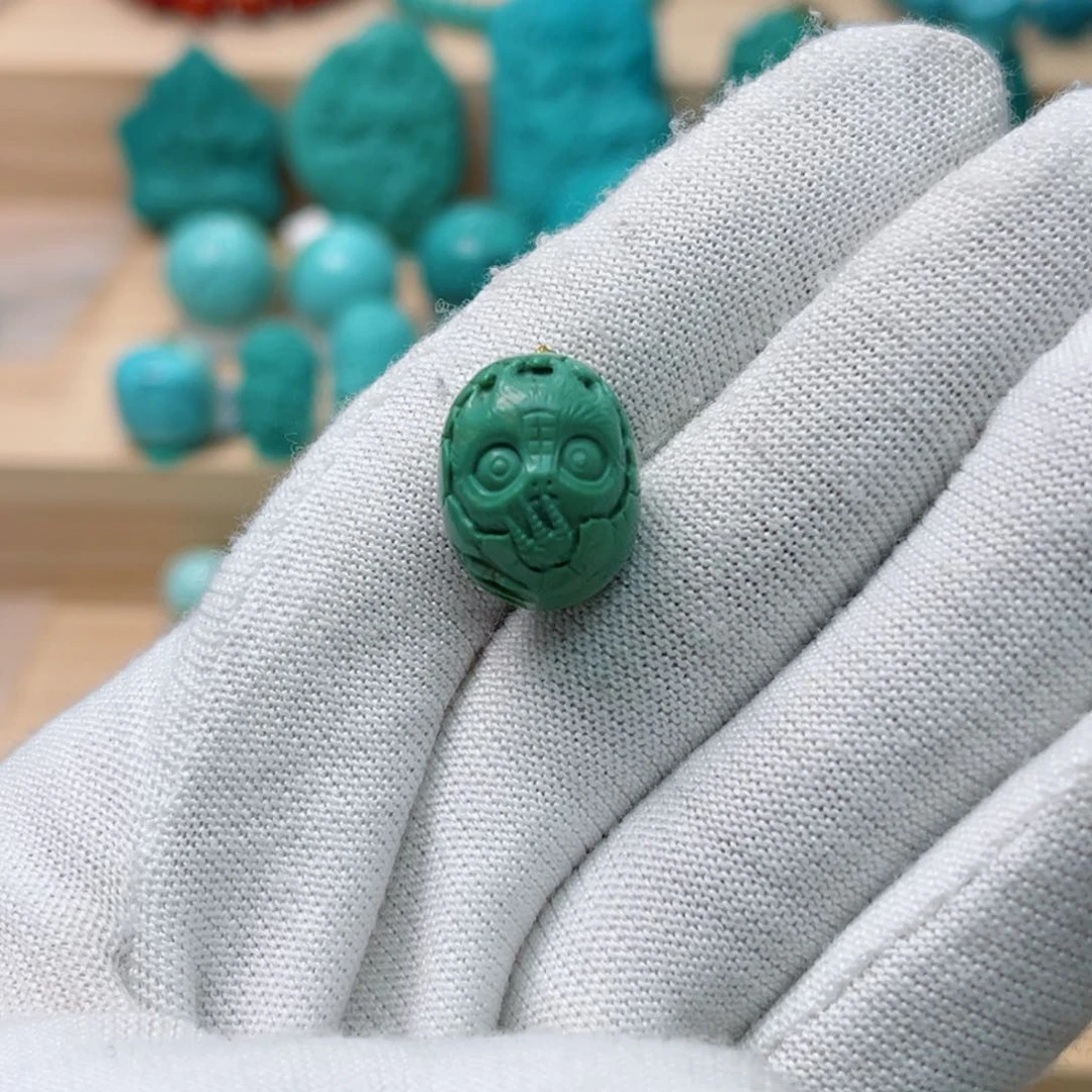 未镶嵌绿松石珠宝奇石