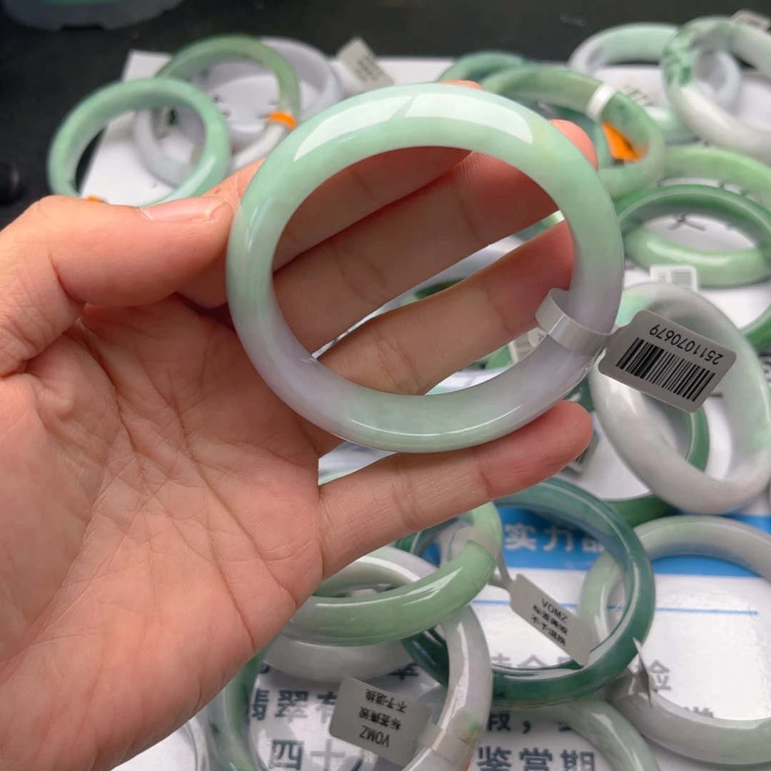 未镶嵌手镯翡翠5657。9