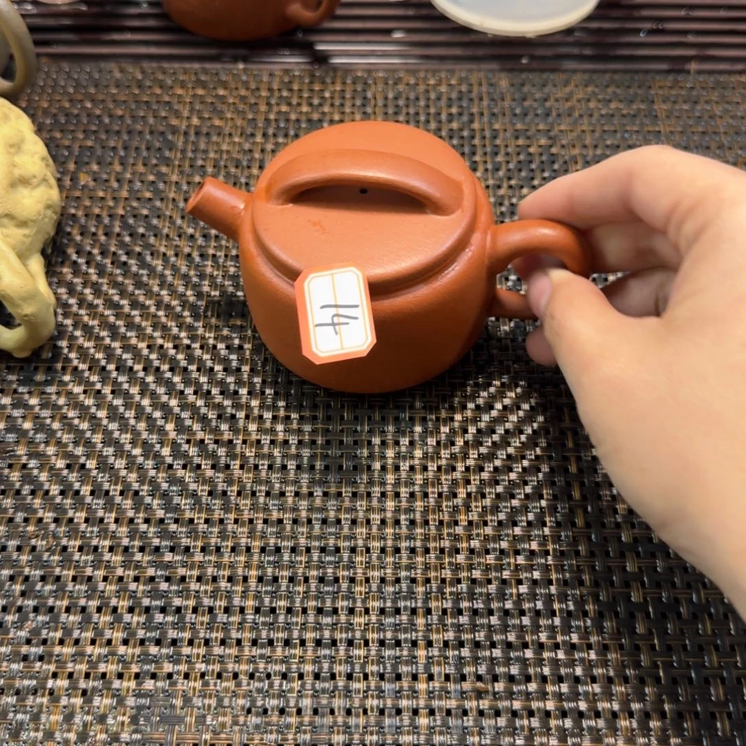 14号紫砂壶大红泥汉瓦150CC微微瑕