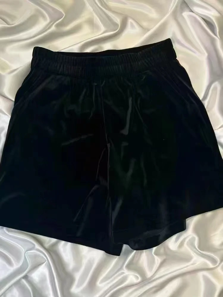 《朵妈衣橱》夏季极简风丝绒短裤潮流高腰黑松紧腰