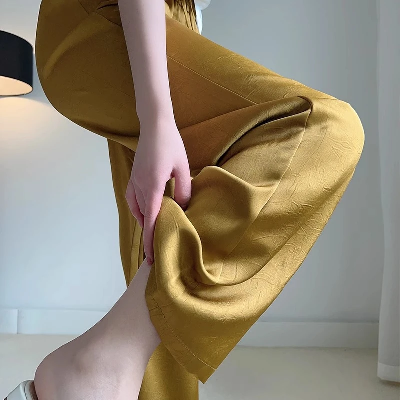 高级感醋酸阔腿裤女夏薄款2025新款松紧高腰冰丝凉凉裤缎面直筒裤