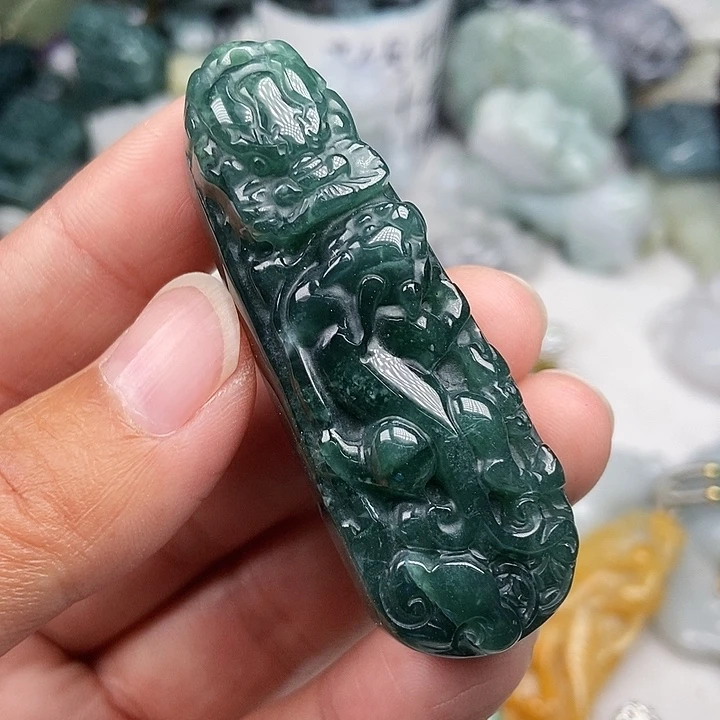 颈饰未镶嵌翡翠翡翠