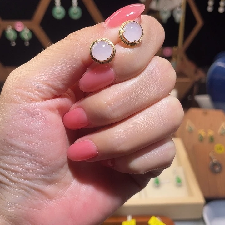 翡翠18K金镶嵌耳饰