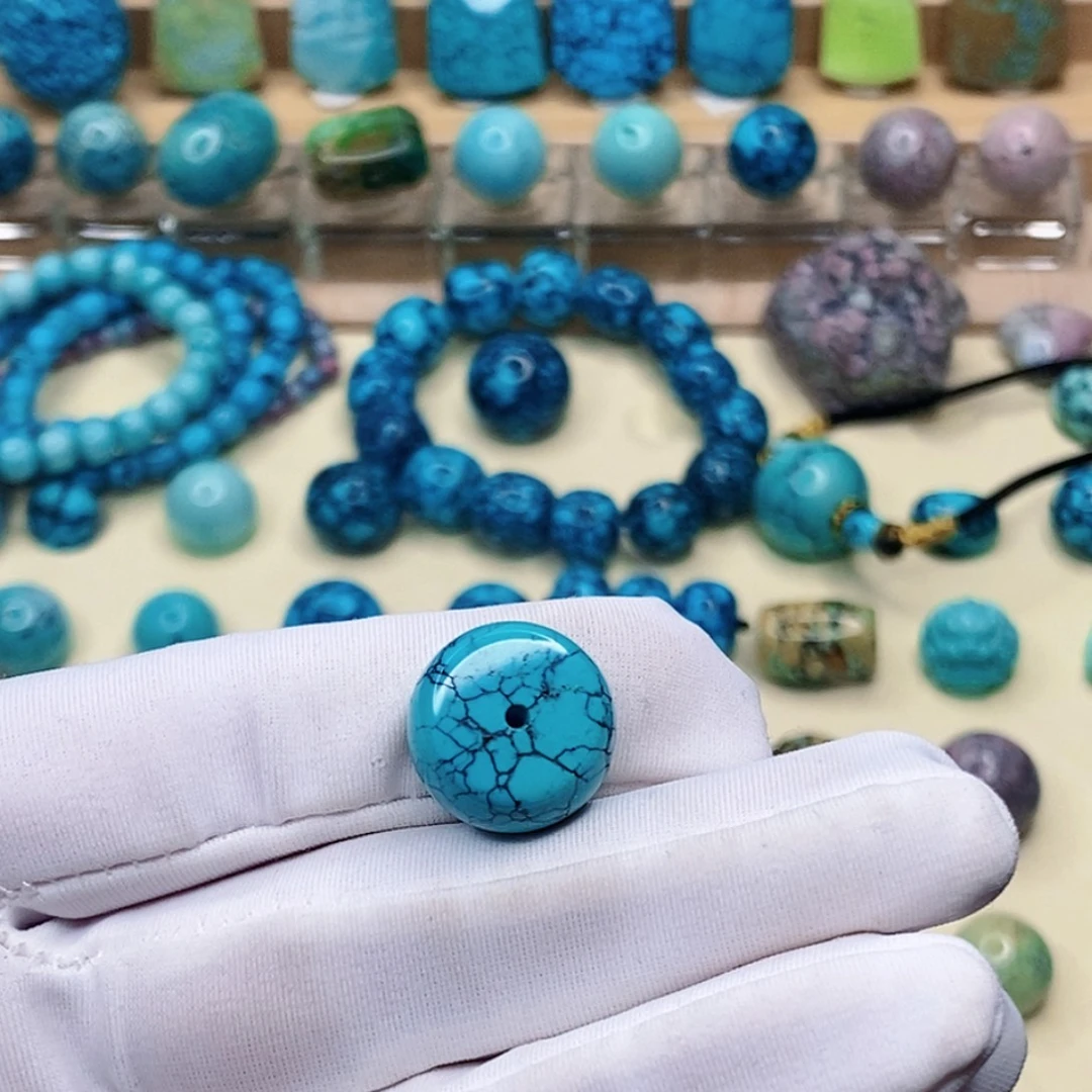 绿松石未镶嵌珠宝奇石