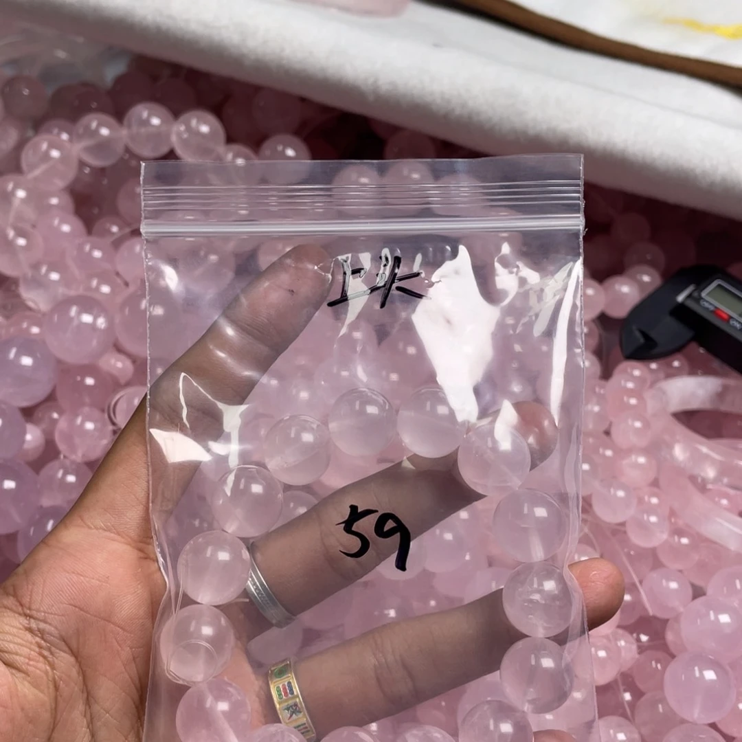 水晶天然莫粉手串未镶嵌